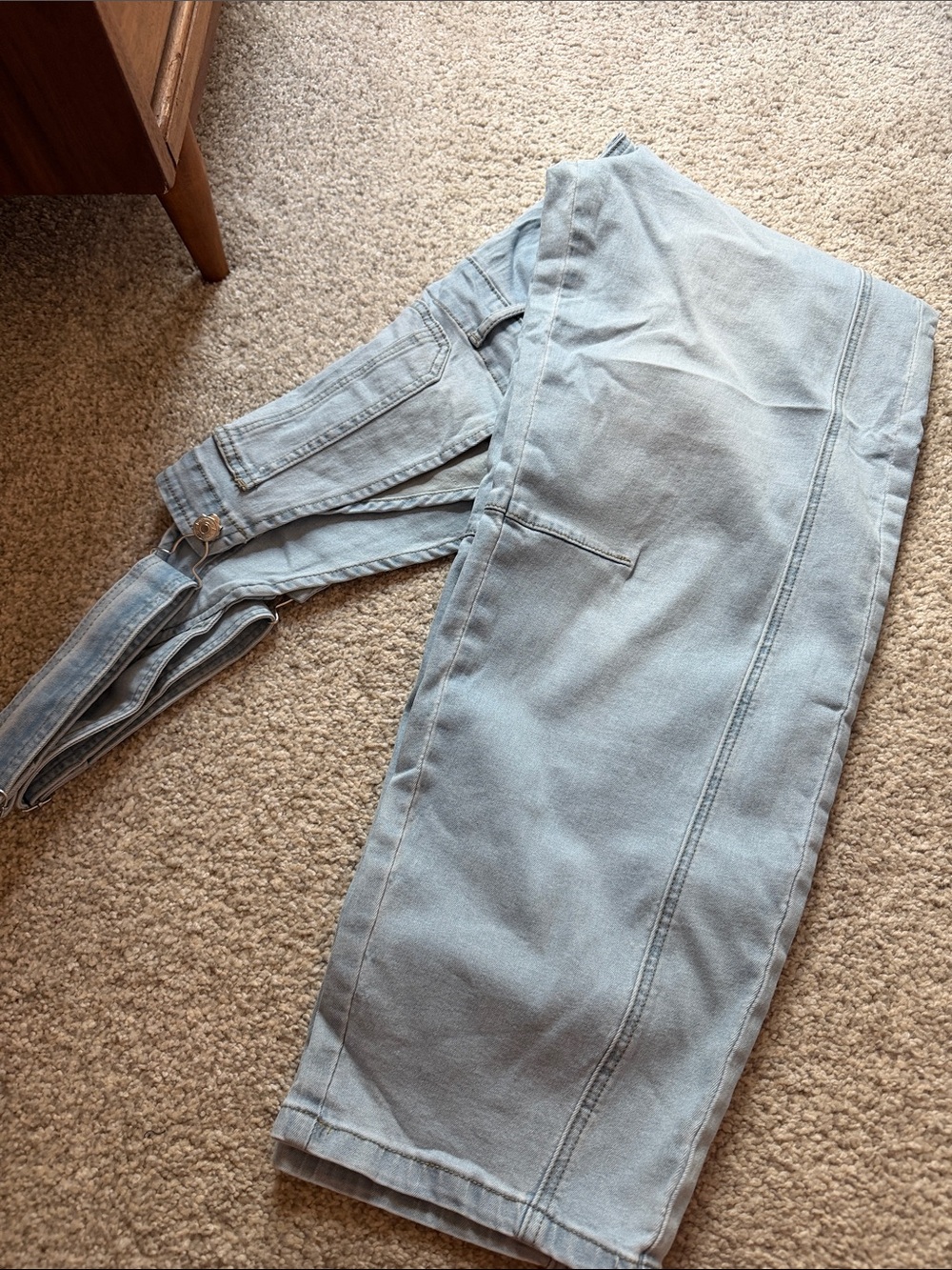 NWT Denim Barrel Leg Lightwash Womens Overalls
